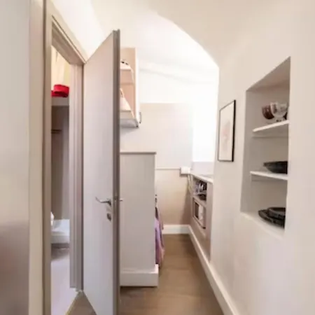 Apartment The Burgundy Nest Campo De' Fiori *